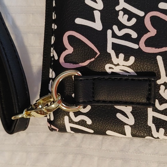 NWOT Betsey Johnson Luv Betsey Cross body Bag - Picture 3 of 11